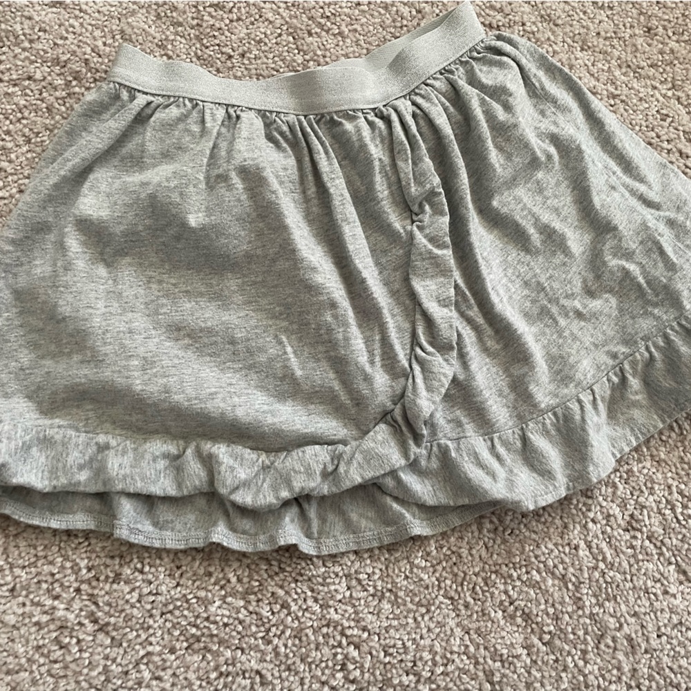 Carter’s Kid. Grey Skort. Size 7